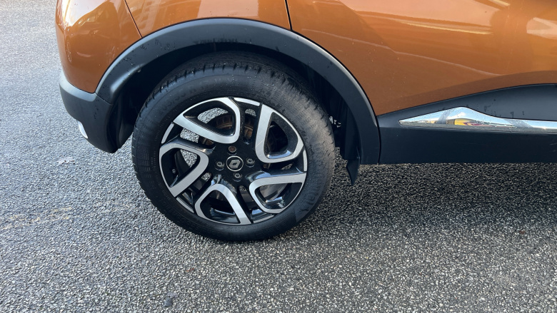 Renault Captur 0.9 TCE 90 Iconic 5dr Petrol Hatchback